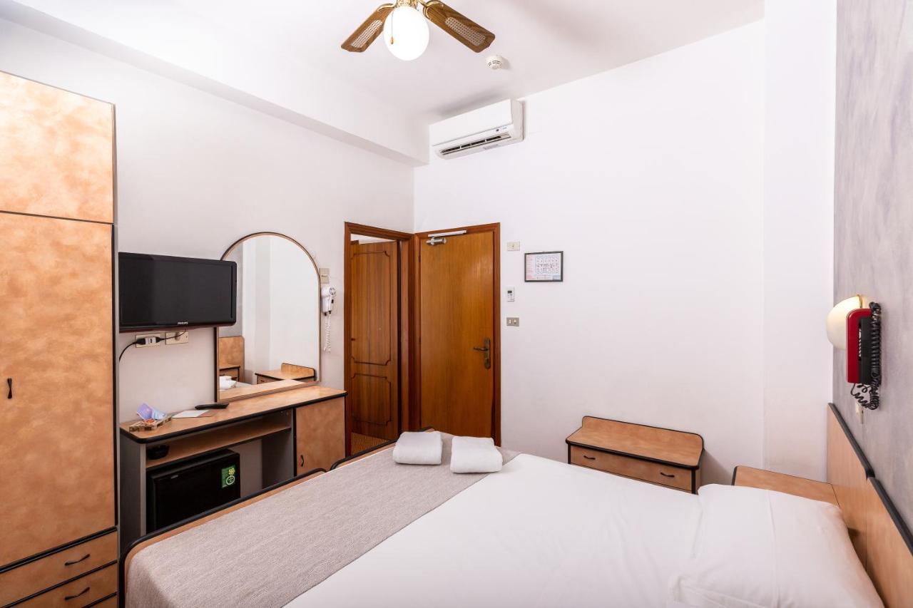 Hotel Albatros Rimini Ngoại thất bức ảnh